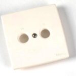 Caratula Embellecedora Toma R-TV