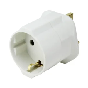 Adaptador Clavija Inglesa a Schuko