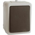 Interruptor Schuko. Superficie Estanco IP44