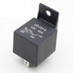 Rele Coche 12VDC 40A 1Cto Conmutado SPDT 5 terminales
