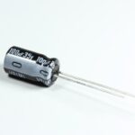 Condensador Electrolitico 100uF 35Vdc 105ºC 6,3x12mm Radial