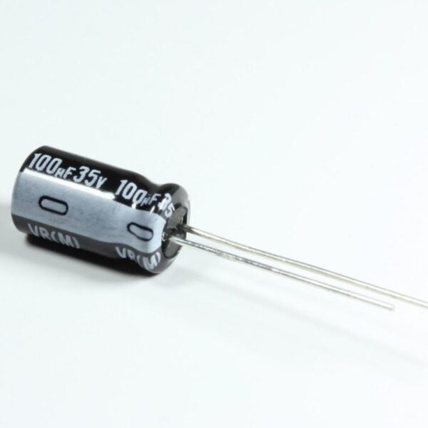 Condensador Electrolitico 100uF 35Vdc 105ºC 6,3x12mm Radial