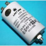 Condensador Motor 40uF 450Vac 45x97mm FASTON + torno M8