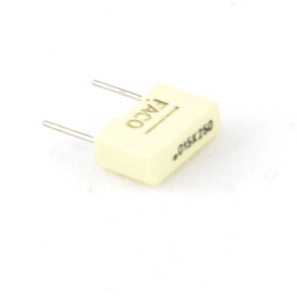 Condensador Poliester 15nF 250V  R7,5mm 15K