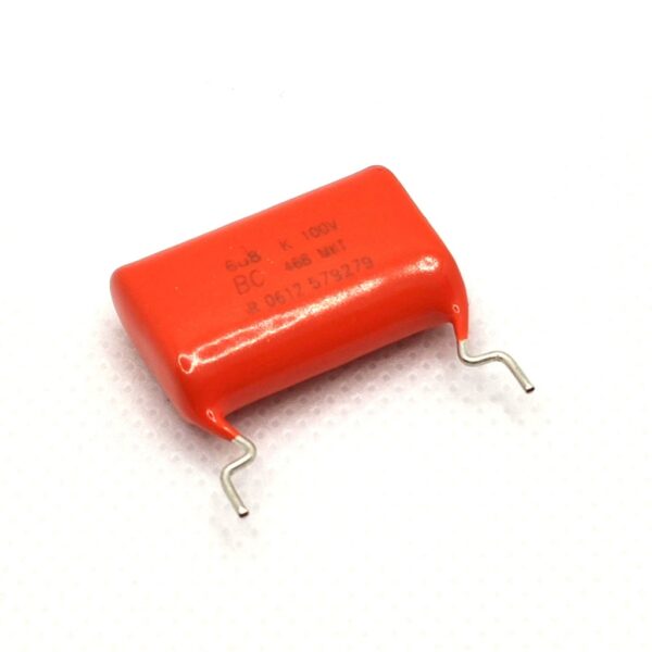 Condensador Poliester 6,8uF 100Vdc  R22.5mm