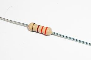33R 1/4W   Resistencia Carbon  33 Ohm 1/4W 5% Axial