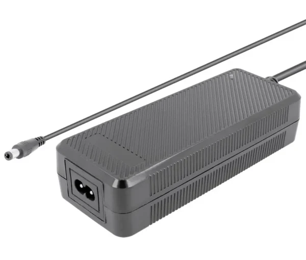 CARGADOR Batería LITIO 36Vdc 2000mAh Patinete Electrico CAR333