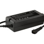 Cargador Portatil Universal 12V-24Vdc 39W con 8 Conectores ALM071